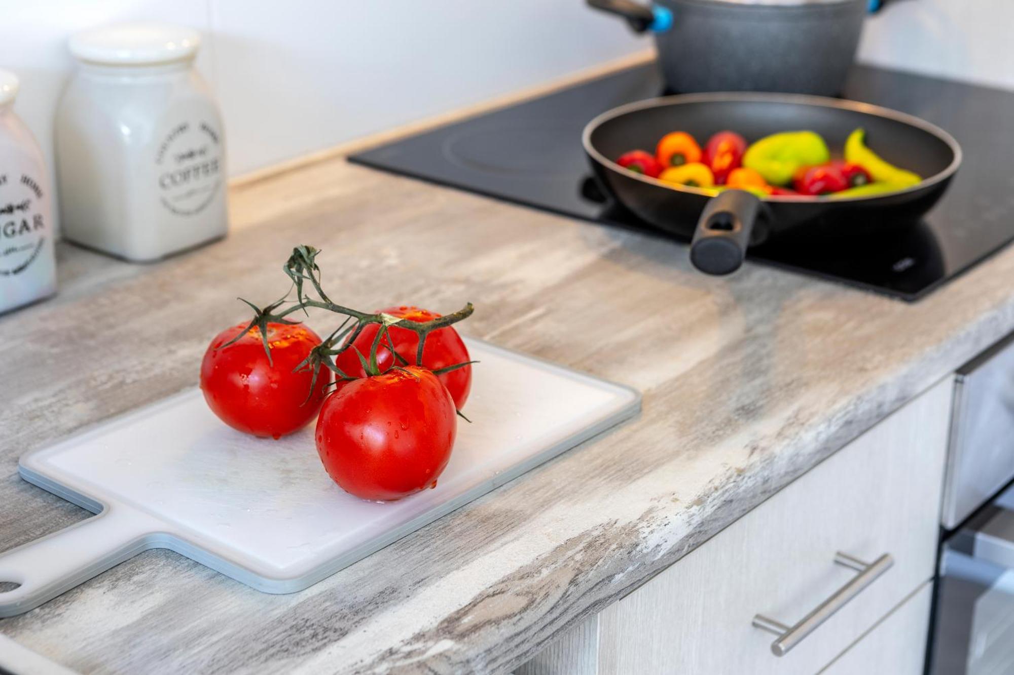 C-Premium Apts 100M From Beach And City Centre Λάρνακα Εξωτερικό φωτογραφία