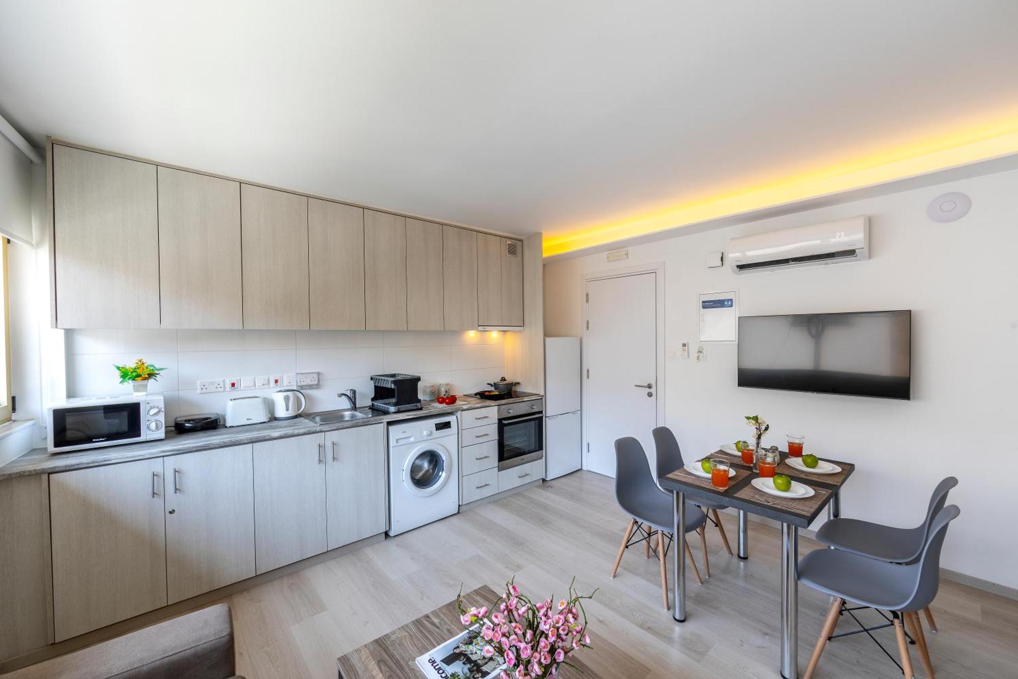 C-Premium Apts 100M From Beach And City Centre Λάρνακα Εξωτερικό φωτογραφία